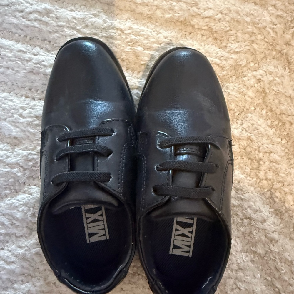 MXM Glossy Black Leather Shoes